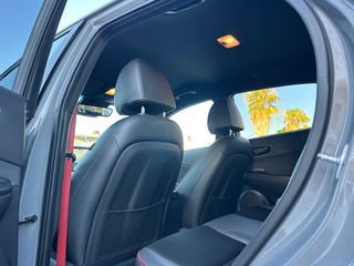 Hyundai Kona 2019 1.6 CRDI FULL EXTRA!!-thumb-9