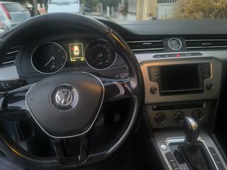Volkswagen Passat 2015-thumb-6