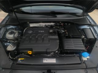 Volkswagen Passat 2015-thumb-10