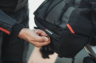SW-MOTECH PRO CARGOBAG TAILBAG BC.HTA.00.306.30000-thumb-7