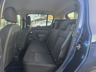 Dacia Sandero 2018-thumb-40