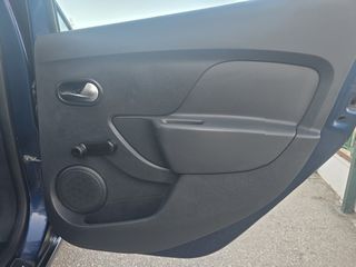 Dacia Sandero 2018-thumb-49