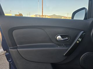 Dacia Sandero 2018-thumb-21