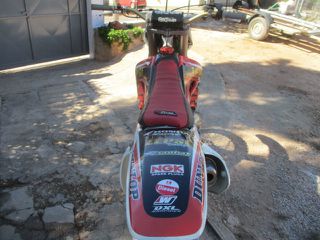 Honda CR 250R 2002-thumb-9