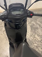 Piaggio Beverly 300 2021-thumb-1