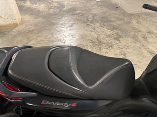 Piaggio Beverly 300 2021-thumb-6