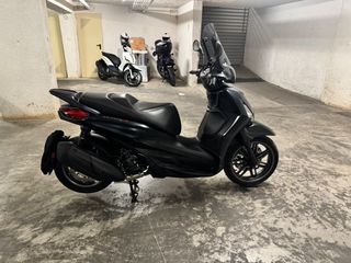 Piaggio Beverly 300 2021-thumb-8