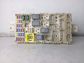 Ασφαλειοθήκη από Mitsubishi Space Star Select 2024 - 8637C716 GGM-M017-F95 CNCH-24928