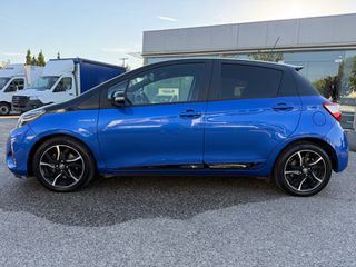 Toyota Yaris 2017 1.5 HYBRID STYLE-thumb-2