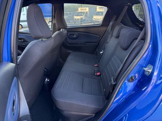 Toyota Yaris 2017 1.5 HYBRID STYLE-thumb-23