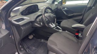 Peugeot 208 2018-thumb-4