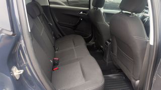 Peugeot 208 2018-thumb-9