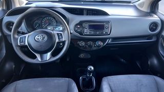 Toyota Yaris 2020-thumb-7