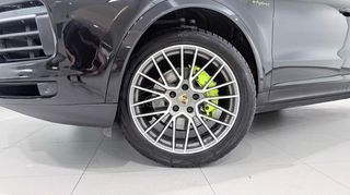 Porsche Cayenne 2023 3.0i V6 e-HYBRID PLATINUM EDITION SUN. PANOR./AUTOBESIKOS-thumb-18