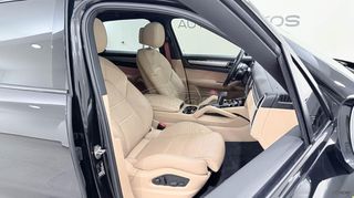 Porsche Cayenne 2023 3.0i V6 e-HYBRID PLATINUM EDITION SUN. PANOR./AUTOBESIKOS-thumb-28