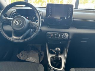 Toyota Yaris 2021 1.5 MANUAL 125PS-thumb-12