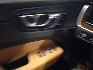 Volvo XC 60 2020 INSCRIPTION-thumb-10