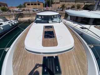 Bavaria 2010 deep blue 46-thumb-11