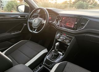 Volkswagen T-Roc 2018 ΑΥΤΟΜΑΤΟ PANORAMA NAVI CAMERA FULL EXTRA-thumb-32
