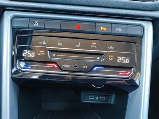 Volkswagen T-Roc 2022 1.0 TSI 116PS Ελληνικό με Book Service-thumb-32