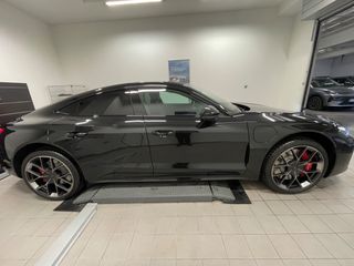 Audi RS e-tron GT 2026 RS e-tron GT performance 843 hp-thumb-5
