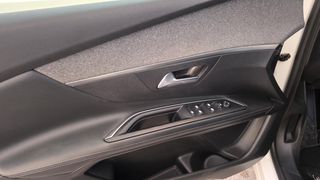 Peugeot 3008 2019 1.5 Blue-HDi Allure-thumb-12