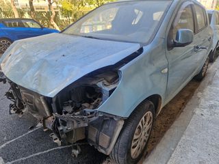Hyundai i 20 2010-thumb-3