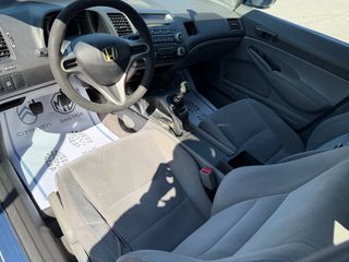 Honda Civic 2007 1.8 I-VTEC 140 HP 5D-thumb-8