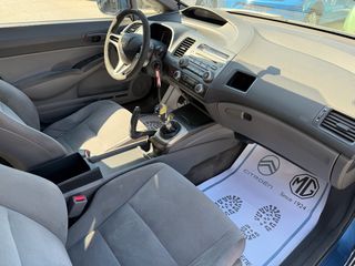 Honda Civic 2007 1.8 I-VTEC 140 HP 5D-thumb-10