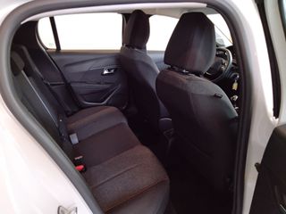 Peugeot 208 2025 1.2 PURETECH 100 STYLE-thumb-22