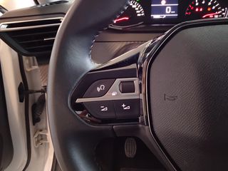 Peugeot 208 2025 1.2 PURETECH 100 STYLE-thumb-13