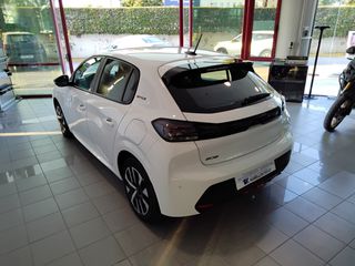 Peugeot 208 2025 1.2 PURETECH 100 STYLE-thumb-9