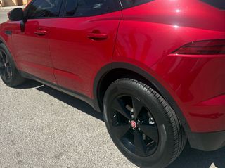 Jaguar E-Pace 2021 R-dynamic 250hp black line-thumb-5
