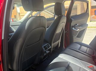 Jaguar E-Pace 2021 R-dynamic 250hp black line-thumb-16