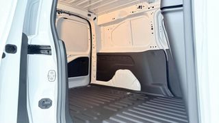Opel Combo 2026 CARGO 1.5 DIESEL 102 L2H1 3 SEATS/OPEL BESIKOS-thumb-10