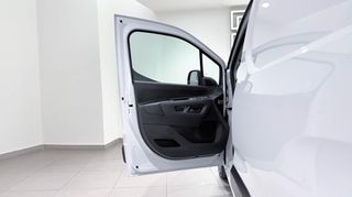 Opel Combo 2026 CARGO 1.5 DIESEL 102 L2H1 3 SEATS/OPEL BESIKOS-thumb-18