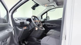 Opel Combo 2026 CARGO 1.5 DIESEL 102 L2H1 3 SEATS/OPEL BESIKOS-thumb-19