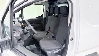 Opel Combo 2026 CARGO 1.5 DIESEL 102 L2H1 3 SEATS/OPEL BESIKOS-thumb-21