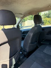 Ford Fiesta 2004-thumb-6