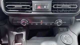 Opel Combo 2026 LIFE EDITION 1.5 DIESEL 102 L2H1 7 SEATS/OPEL BESIKOS-thumb-38