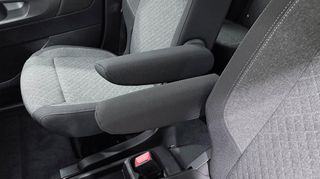 Opel Combo 2026 LIFE EDITION 1.5 DIESEL 102 L2H1 7 SEATS/OPEL BESIKOS-thumb-40