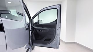 Opel Combo 2026 LIFE EDITION 1.5 DIESEL 102 L2H1 7 SEATS/OPEL BESIKOS-thumb-24