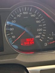 Audi A6 2004 Α6-4F-thumb-4