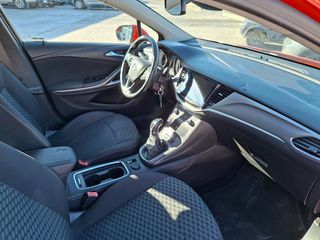 Opel Astra 2018-thumb-5