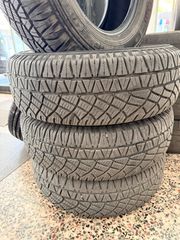 235/70-16 Michelin-thumb-1