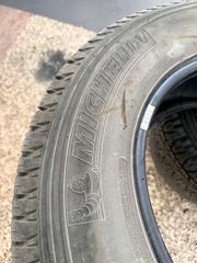 235/70-16 Michelin-thumb-2
