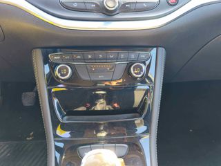 Opel Astra 2016-thumb-14