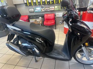 Honda SH 350i 2022-thumb-1