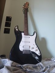 Squier by Fender Bullet Stratocaster + Stagg 10 GA EU – Πλήρες σετ
