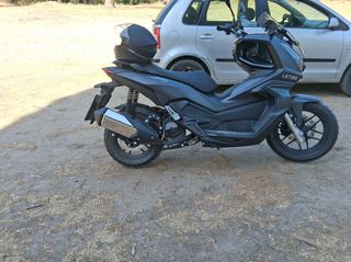 Roller / Scooter 2025 ASUS BLADE X 125I